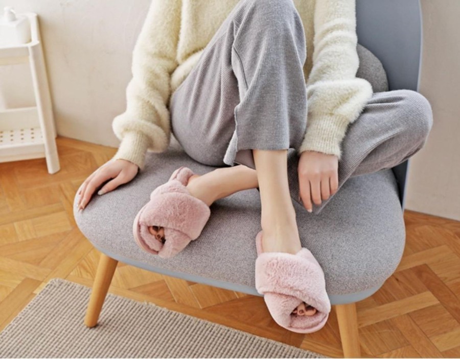 Women'S Shoes FLOOF | Floof Women'S Cozy Cross Faux Fur Slippers In Pink